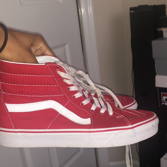 Red vans - Picture 2 of 4